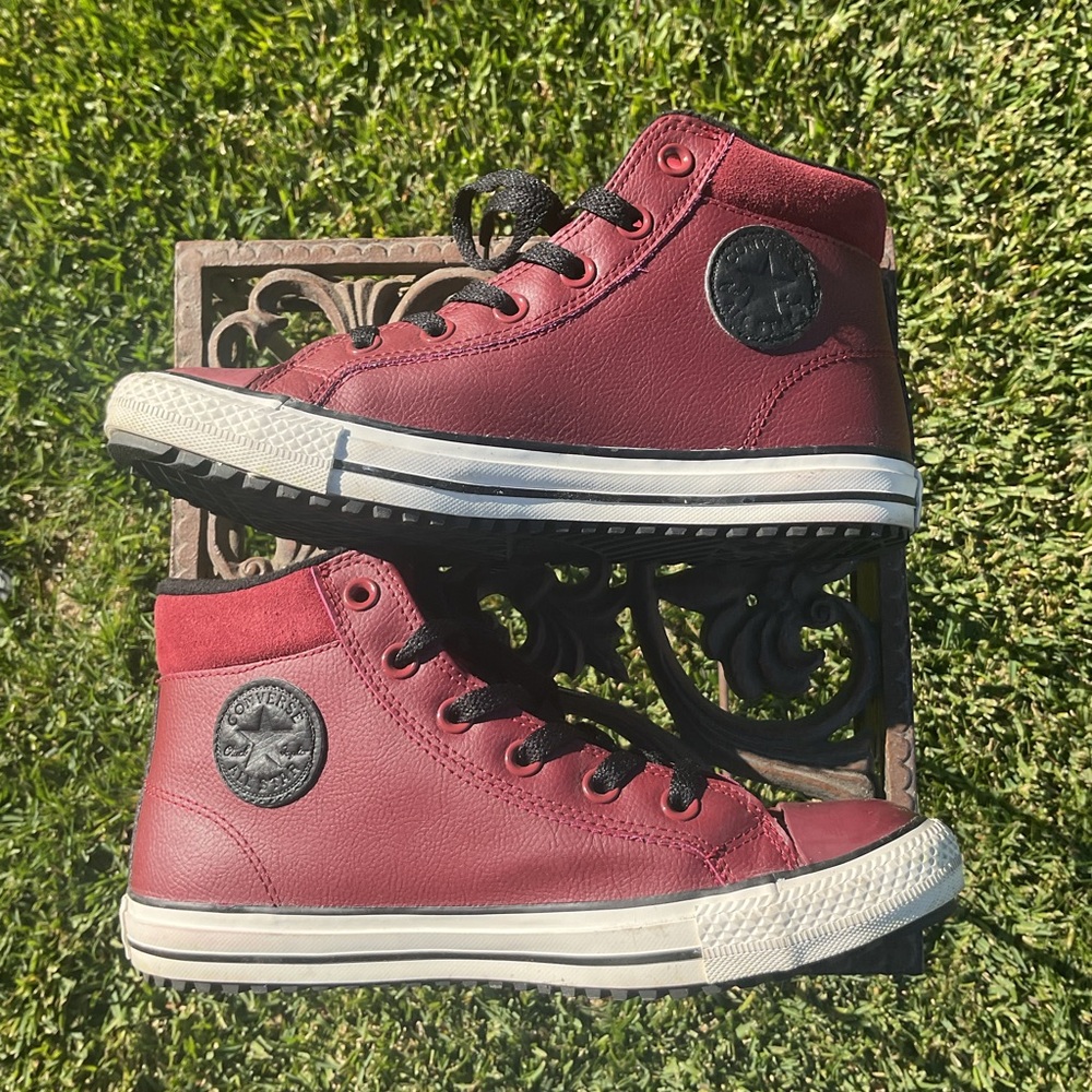 Colors All-Star high top leather burgundy, maroon red size 6 Junior sneakers